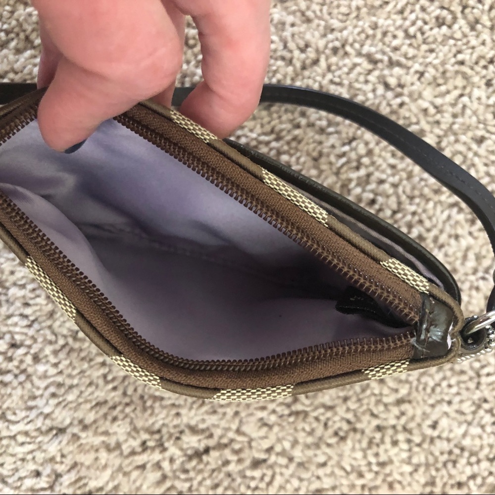 Coach wristlet - Picture 3 of 6